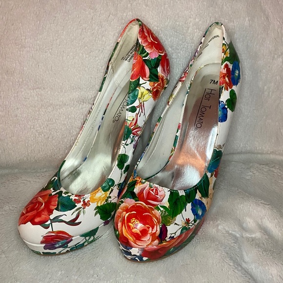 COPY - Hot Tomato Floral Heels Size 7 Brand New - Picture 1 of 3